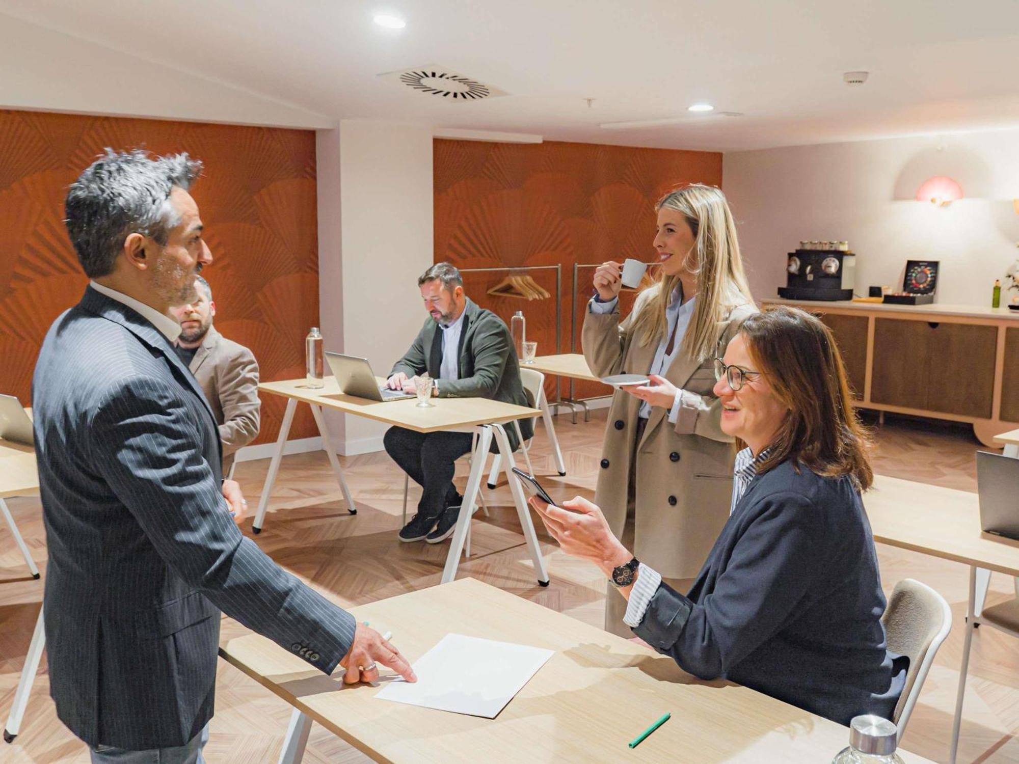 Ibis Styles Sevilla City Santa Justa Εξωτερικό φωτογραφία