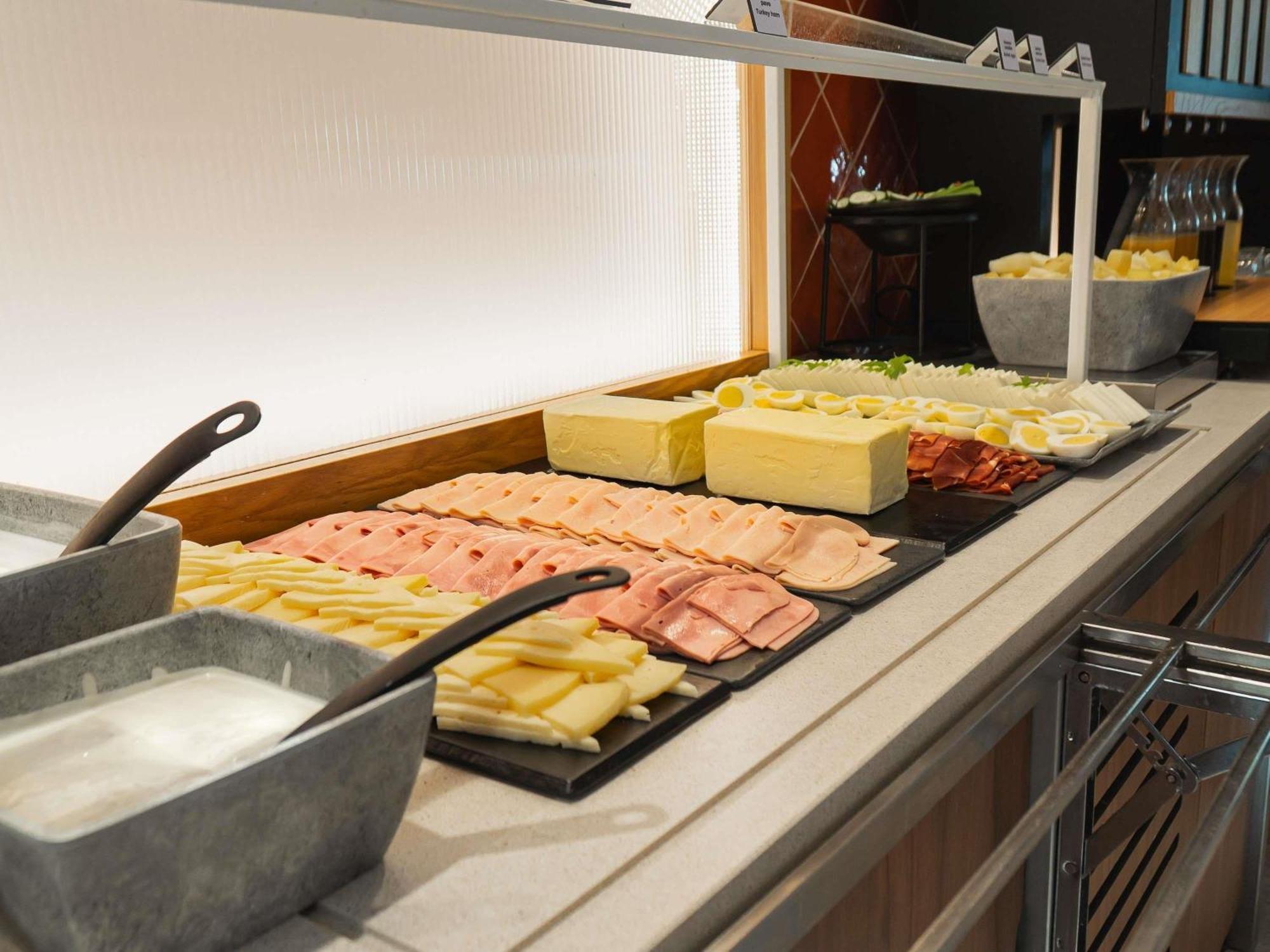 Ibis Styles Sevilla City Santa Justa Εξωτερικό φωτογραφία