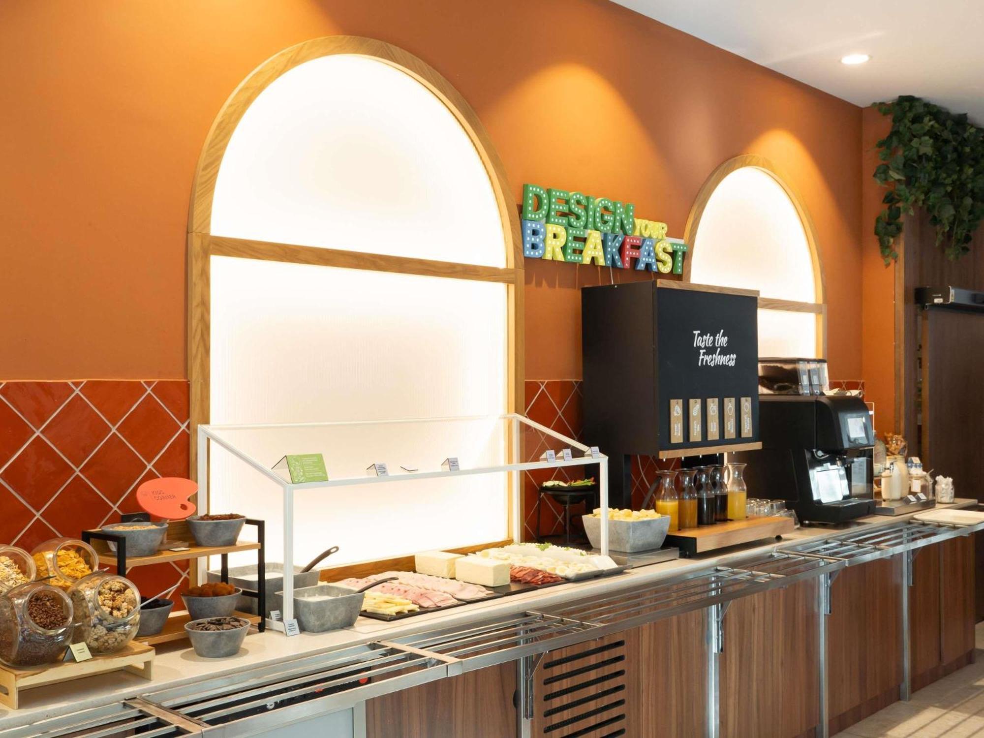 Ibis Styles Sevilla City Santa Justa Εξωτερικό φωτογραφία